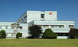 E2
