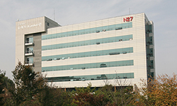 E2