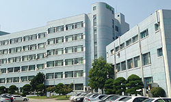E2